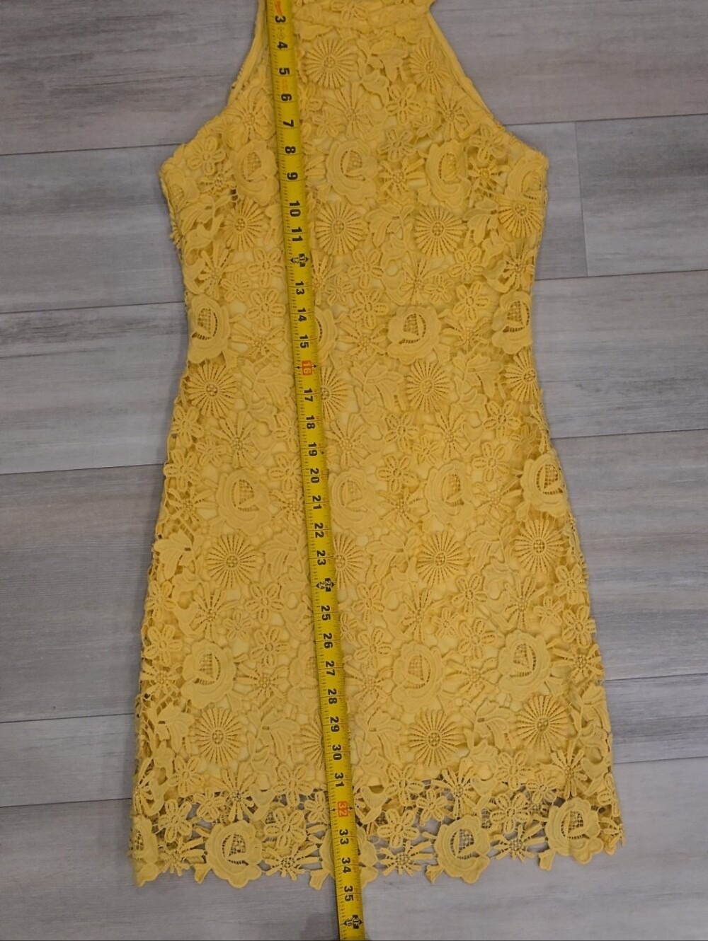 Lulus Yellow Floral Lace Halter Midi Dress Size Small Crochet Lace Fit & Flare - Picture 2 of 9